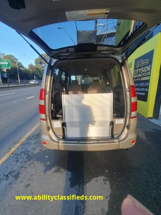 TOYOTA NOAH Wheelchair accessible vehicle